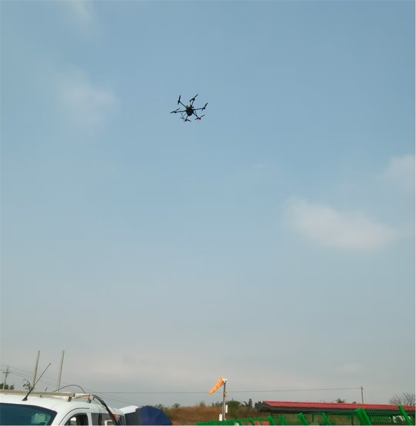 1761788836117187.jpg 无人机温室气体检测系统 - 副本.jpg